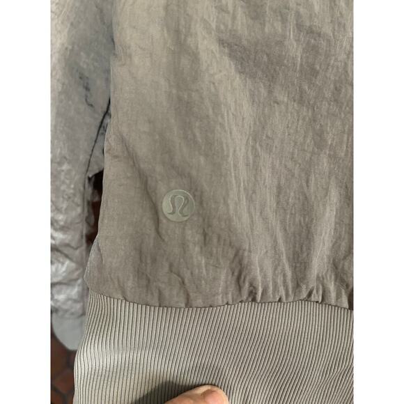 Lululemon reversible insulated bomber jacket size 4 - Picture 6 of 9